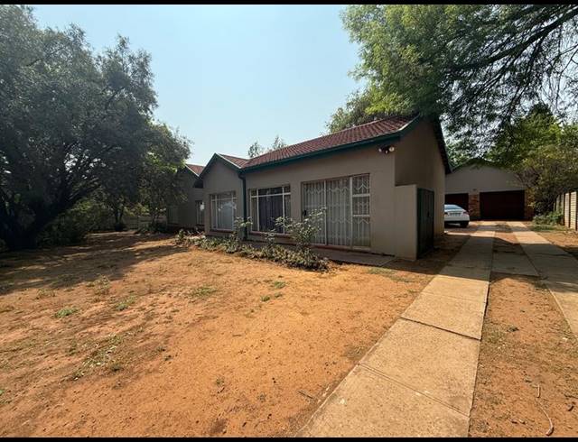 3 BEDROOM PROPERTY TO RENT IN FLORA GARDENS